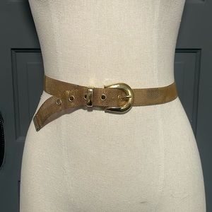 Vintage Golden Gold Tone Mesh Grommet Belt